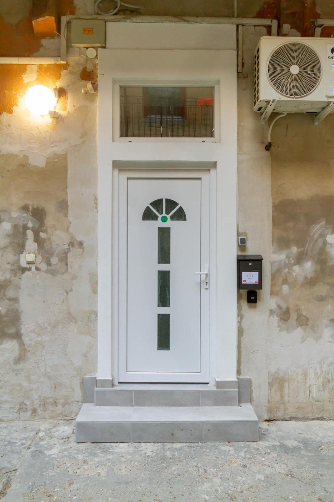 Apartment Galerie Vibes In Josika Street By Nw *