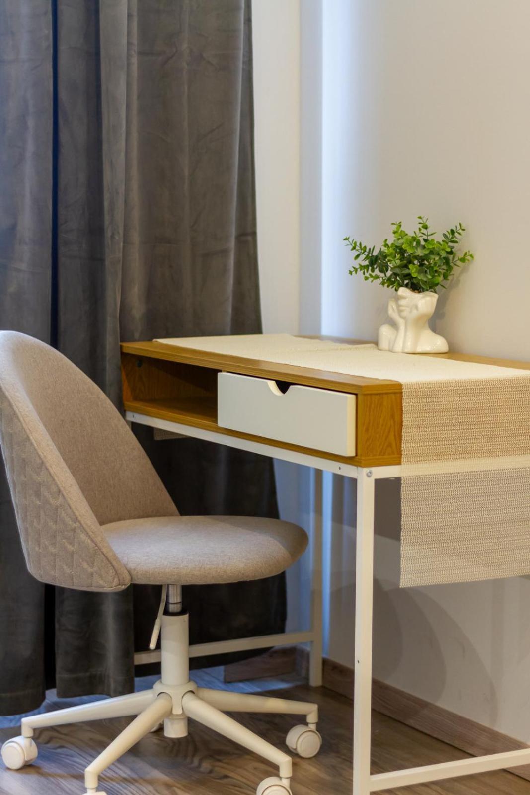 Galerie Vibes In Josika Street By Nw Apartment