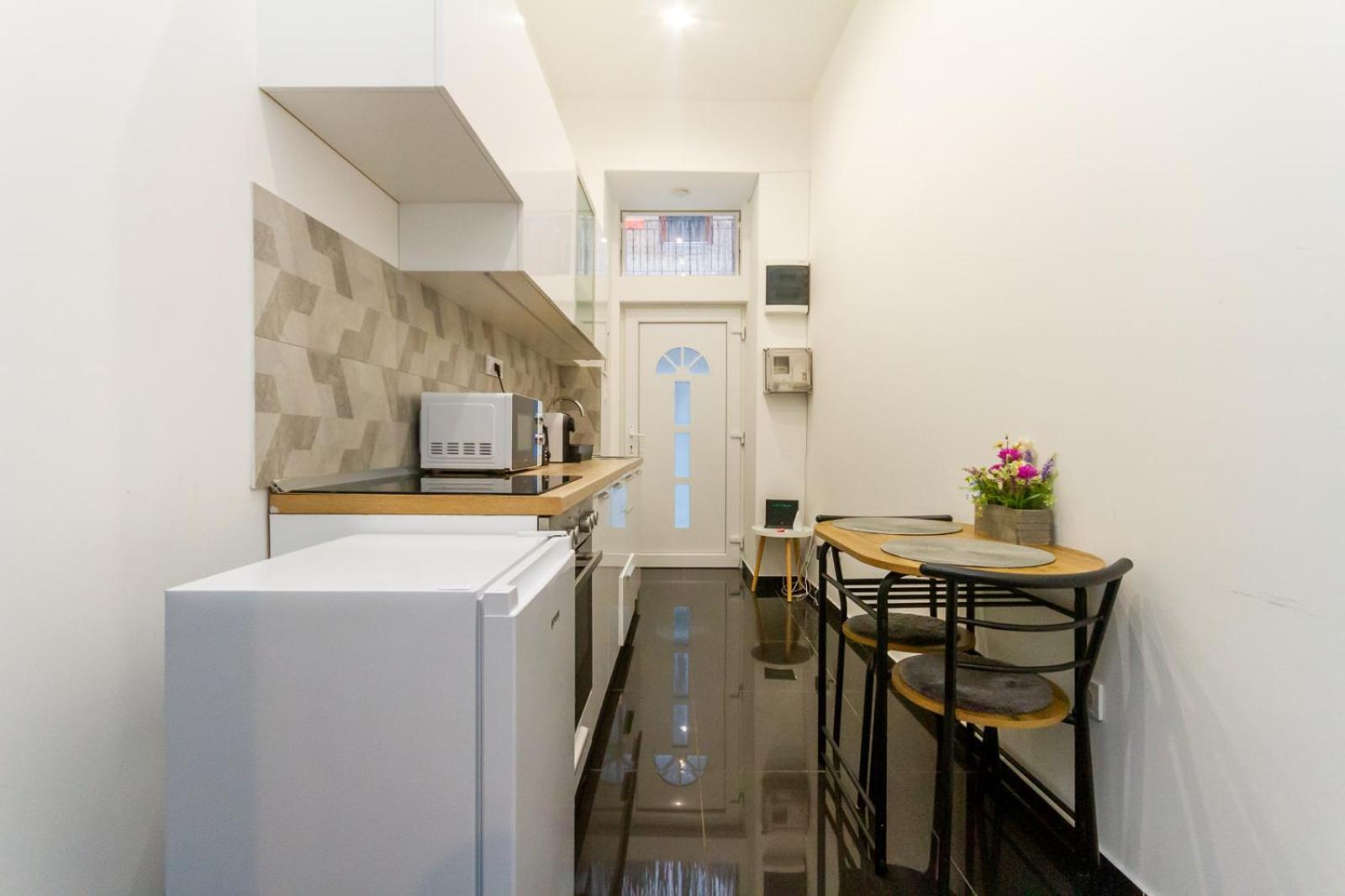 Apartment Galerie Vibes In Josika Street By Nw *